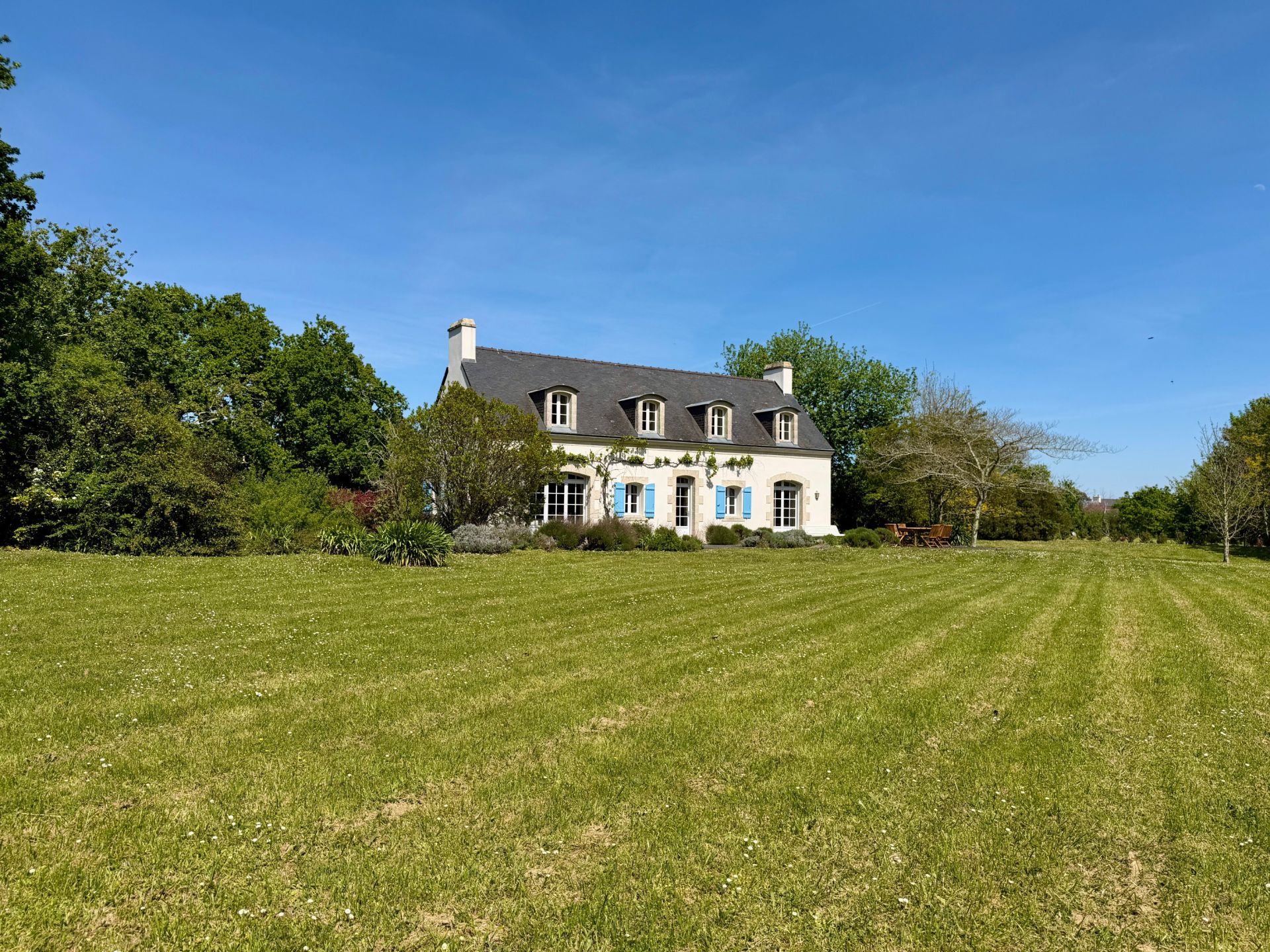 propriété 12 Pièces en vente sur LOCTUDY (29750)
