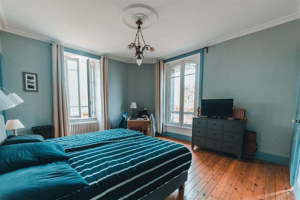 maison 10 Pièces en vente sur DOUARNENEZ (29100)