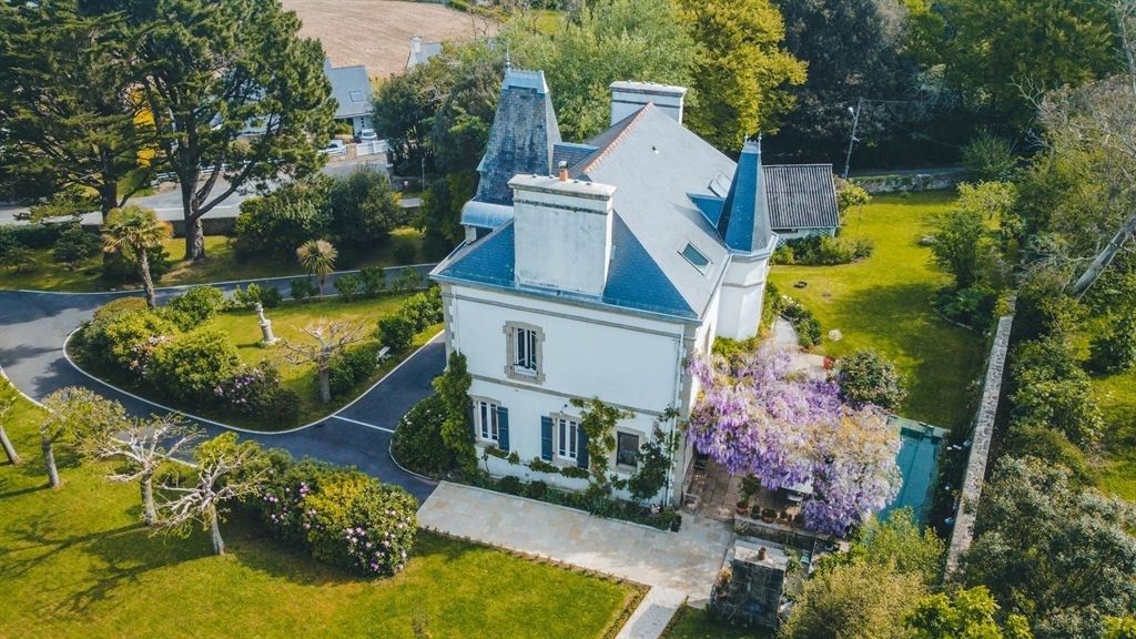 maison 10 Pièces en vente sur DOUARNENEZ (29100)