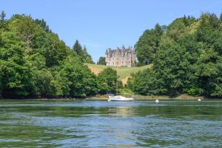 castle 15 Rooms for sale on PLOMELIN (29700)