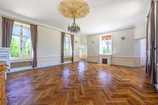castle 15 Rooms for sale on PLOMELIN (29700)