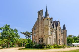 castle 15 Rooms for sale on PLOMELIN (29700)