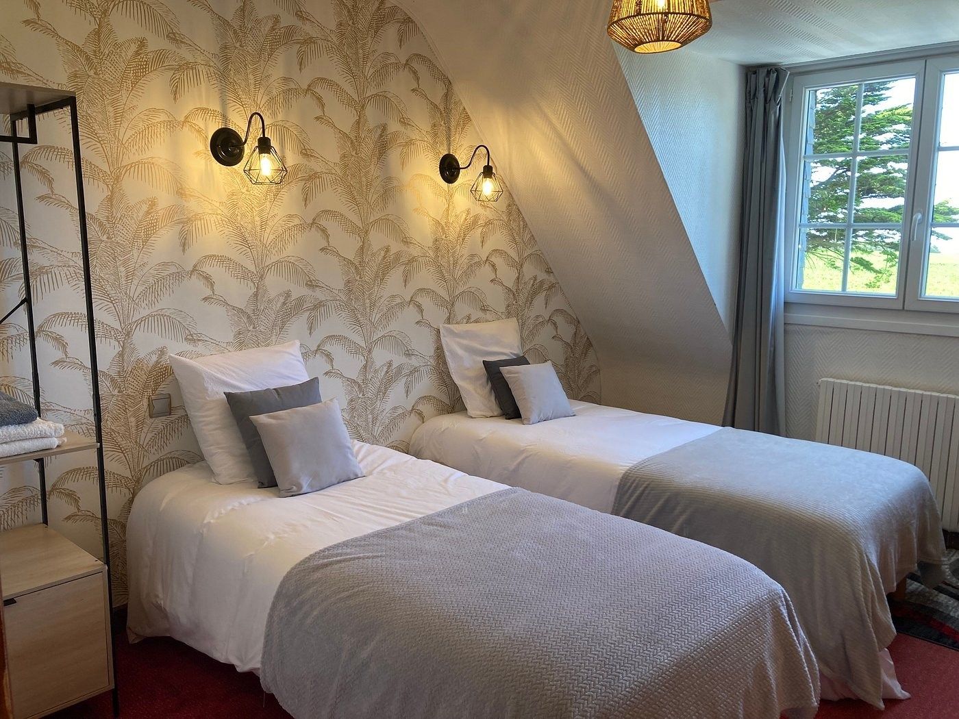 manoir 12 Pièces en vente sur POULDREUZIC (29710)