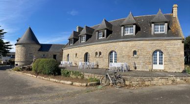 manoir 12 Pièces en vente sur POULDREUZIC (29710)