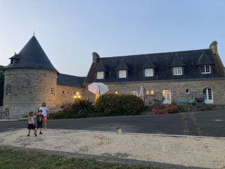 manoir 12 Pièces en vente sur POULDREUZIC (29710)