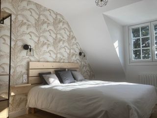 manoir 12 Pièces en vente sur POULDREUZIC (29710)