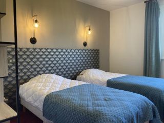 manoir 12 Pièces en vente sur POULDREUZIC (29710)