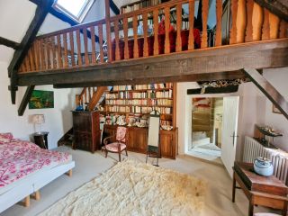 manoir 12 Pièces en vente sur PLOUGRESCANT (22820)