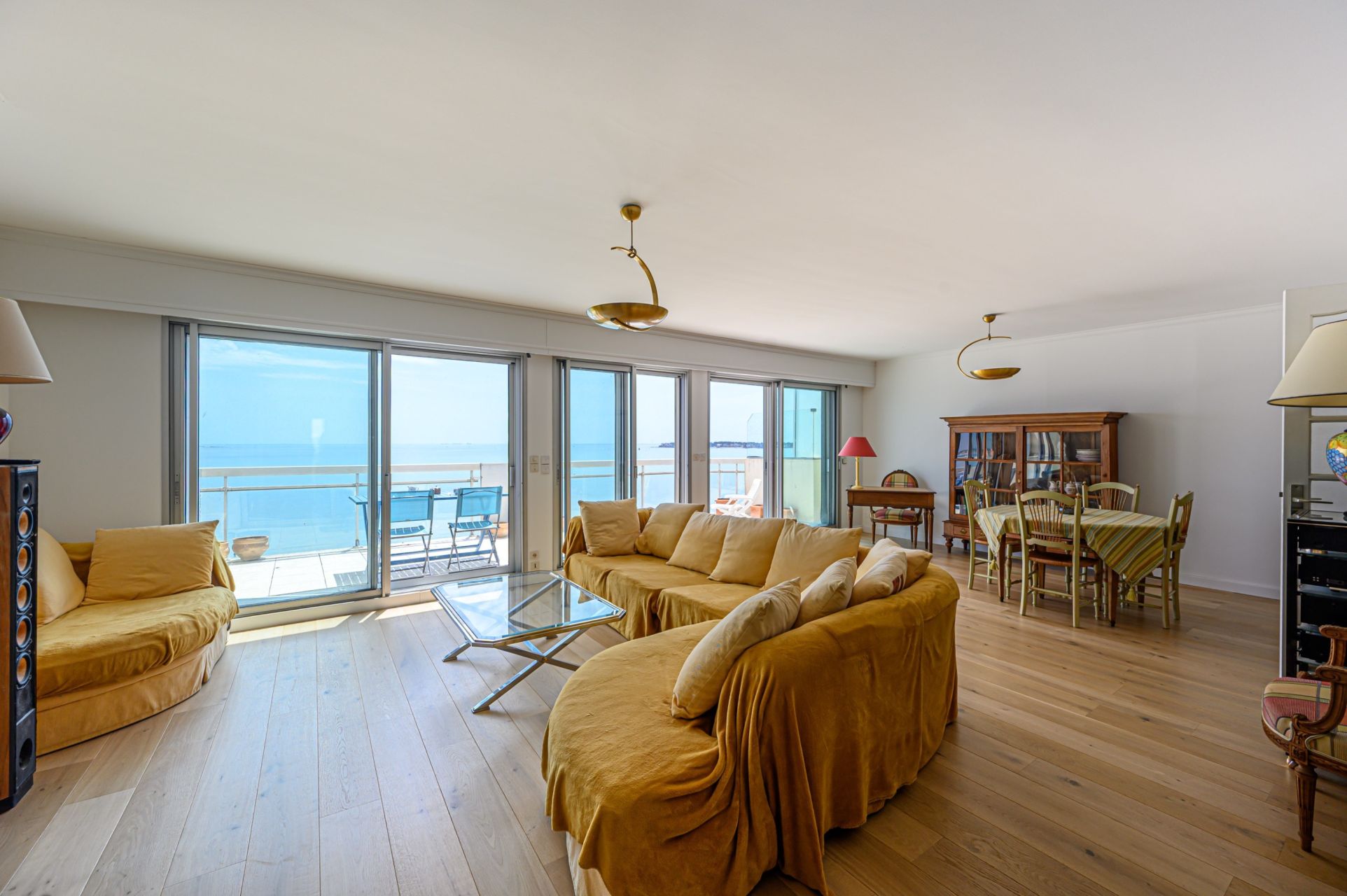 apartment 4 Rooms for sale on LA BAULE (44500)