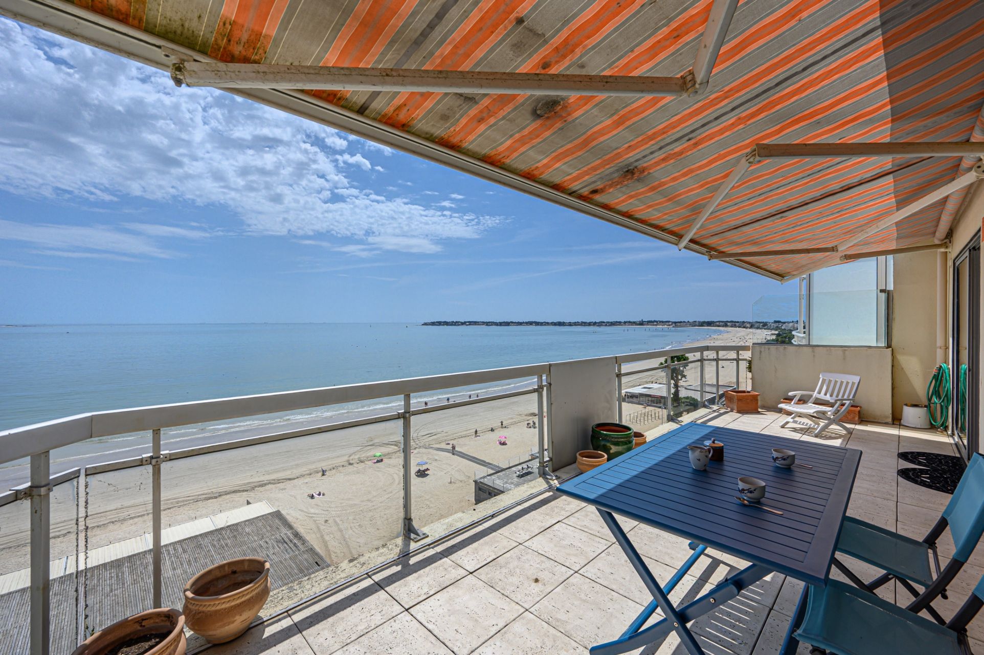 apartment 4 Rooms for sale on LA BAULE (44500)