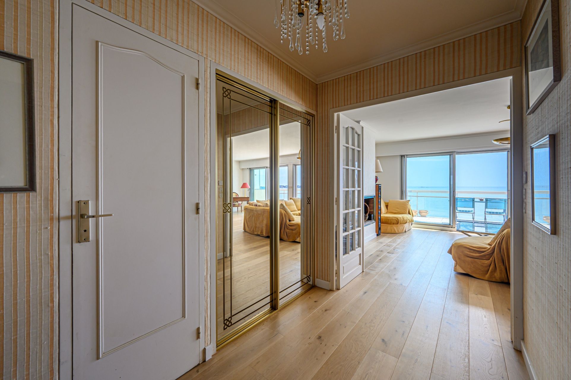 apartment 4 Rooms for sale on LA BAULE (44500)