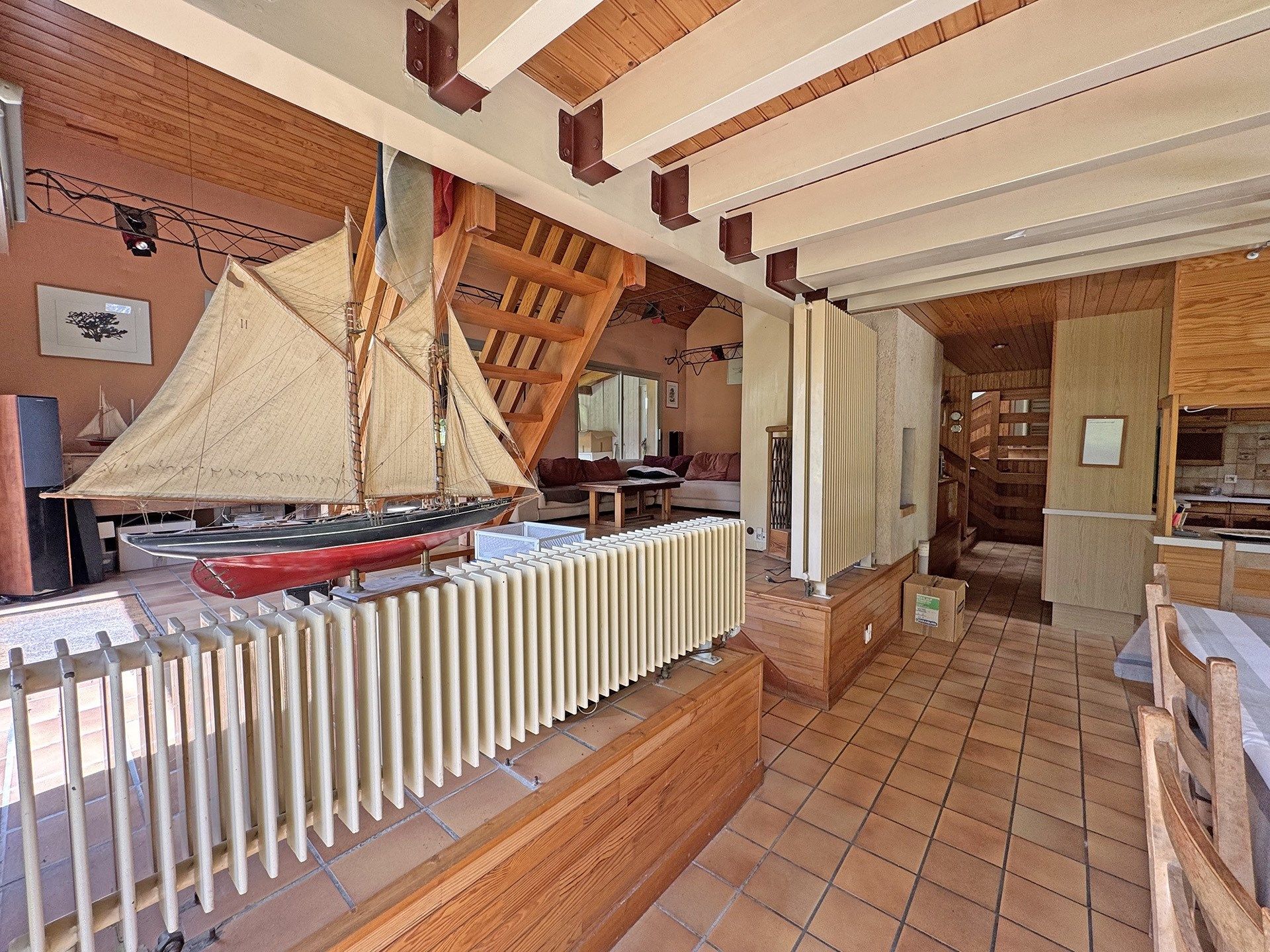 house 10 Rooms for sale on QUIMPER (29000)
