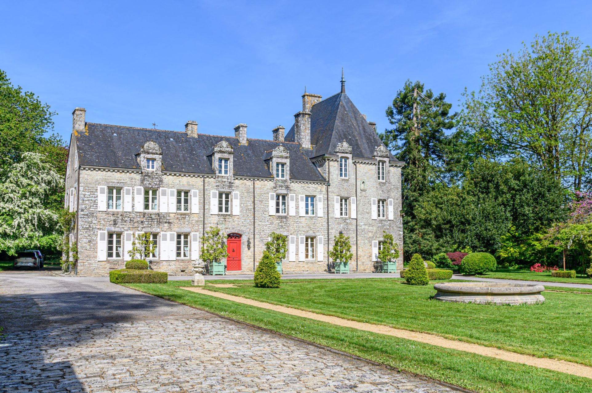 manor house 14 Rooms for sale on LA VRAIE CROIX (56250)