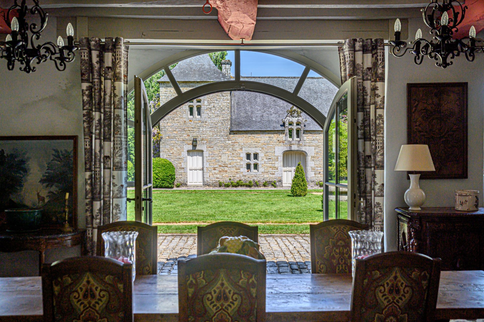 manor house 14 Rooms for sale on LA VRAIE CROIX (56250)