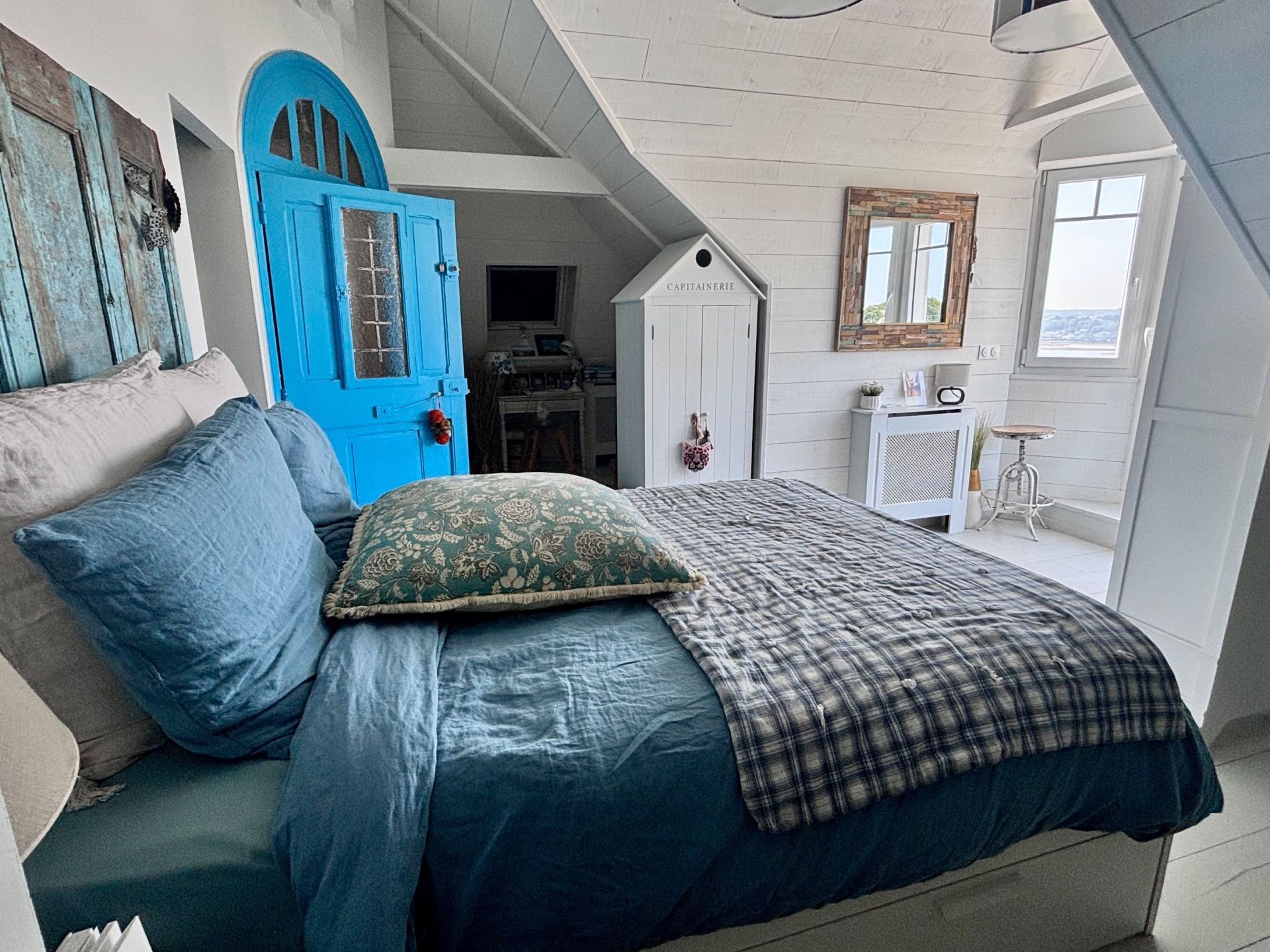 house 6 Rooms for sale on PERROS GUIREC (22700)