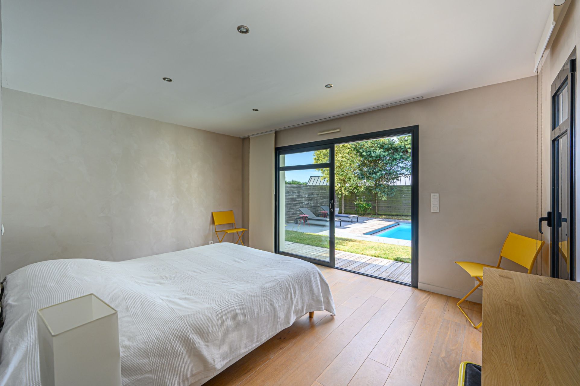 maison contemporaine 8 Pièces en vente sur LARMOR PLAGE (56260)