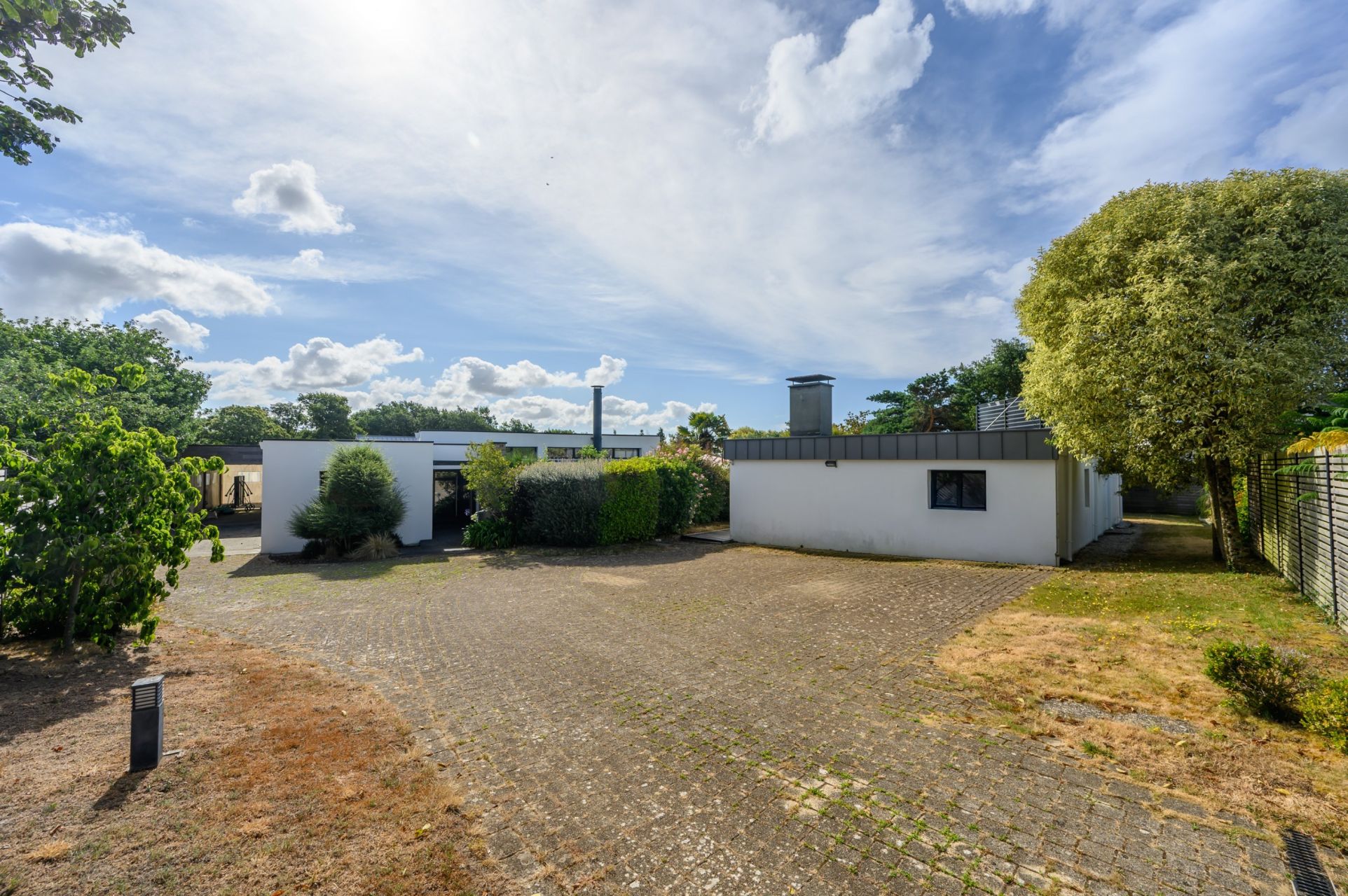 maison contemporaine 8 Pièces en vente sur LARMOR PLAGE (56260)