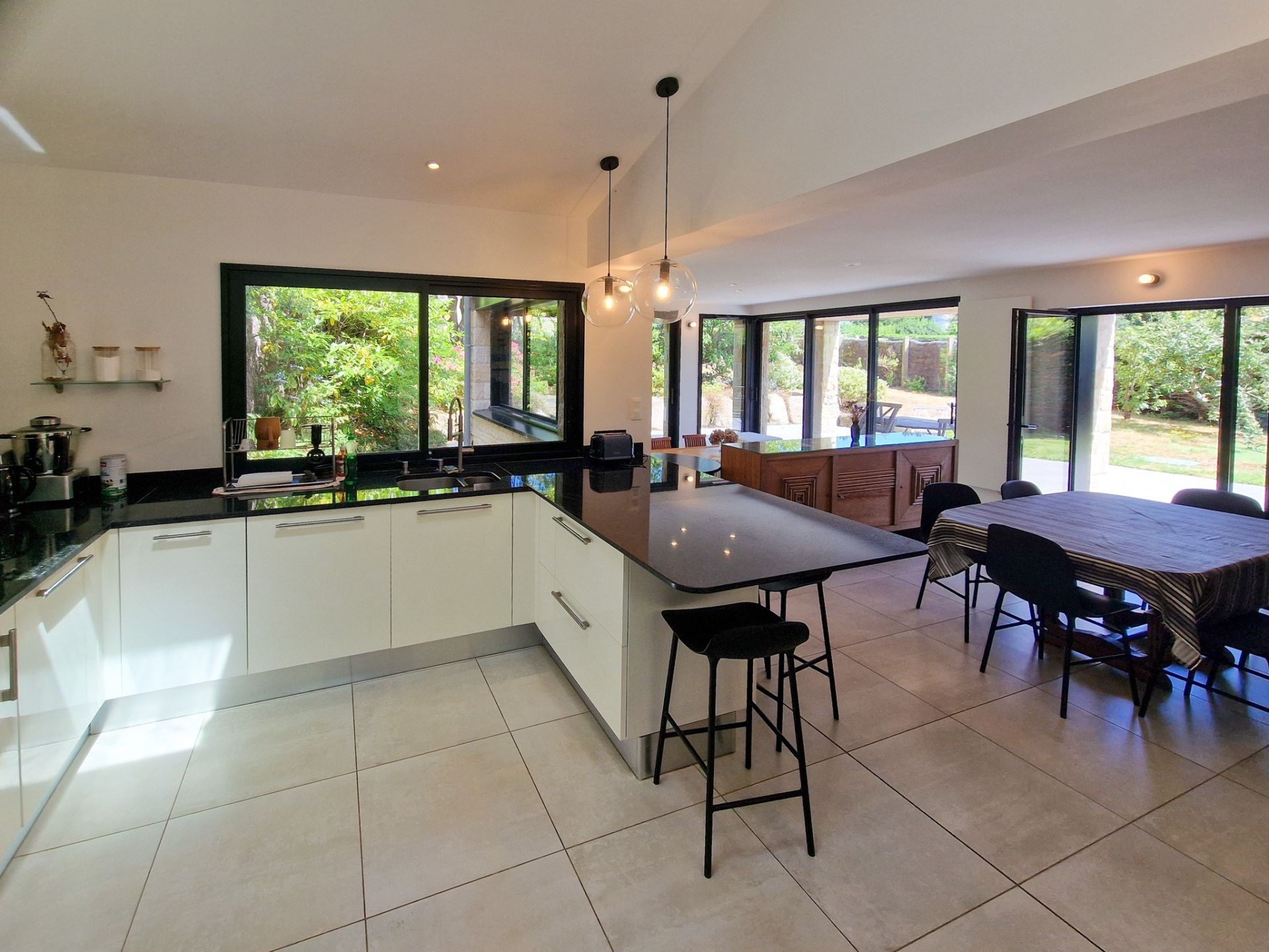 villa 16 Pièces en vente sur PENVENAN (22710)