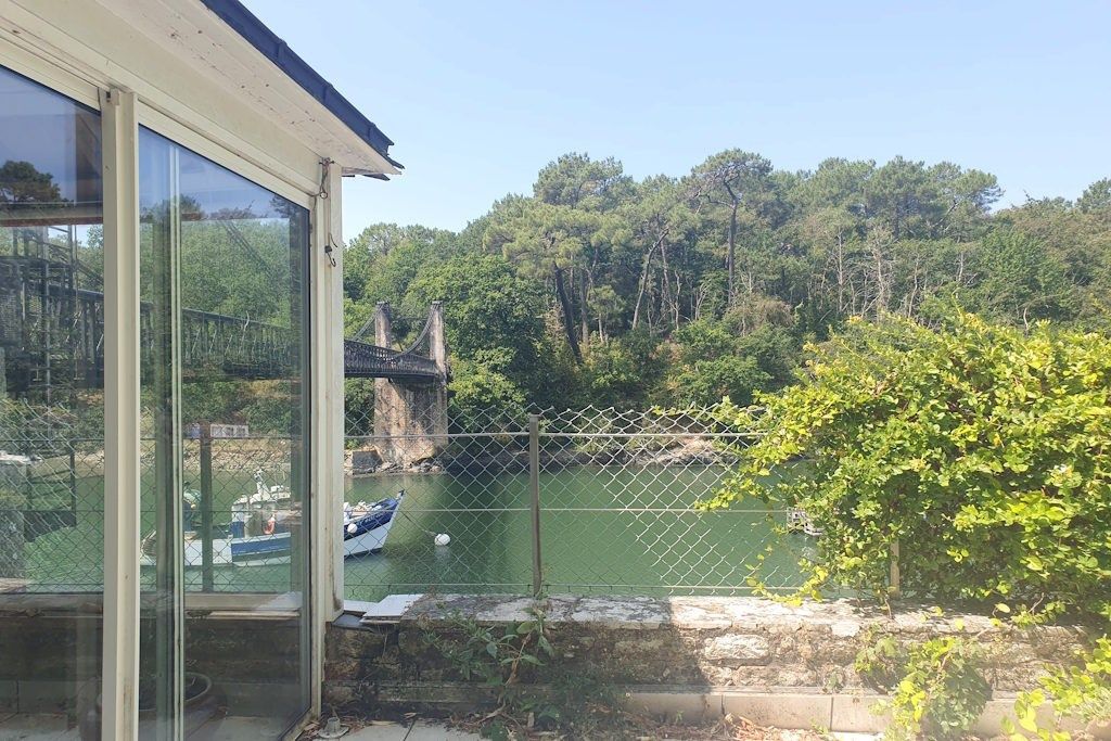 house 7 Rooms for sale on LE BONO (56400)