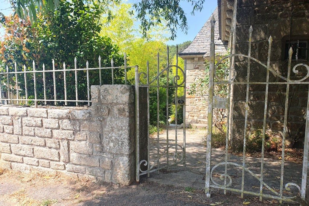house 7 Rooms for sale on LE BONO (56400)