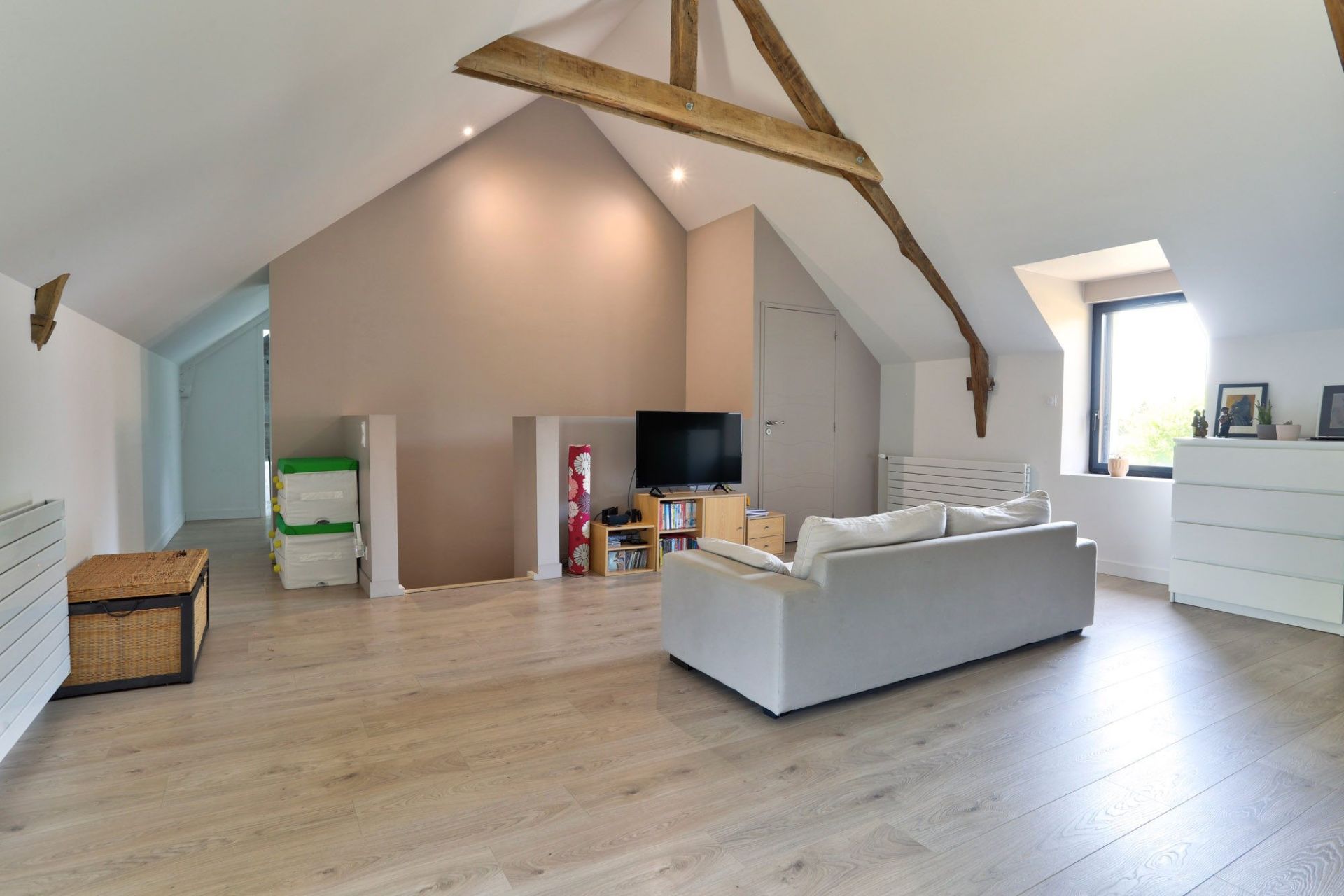 house 9 Rooms for sale on SURZUR (56450)