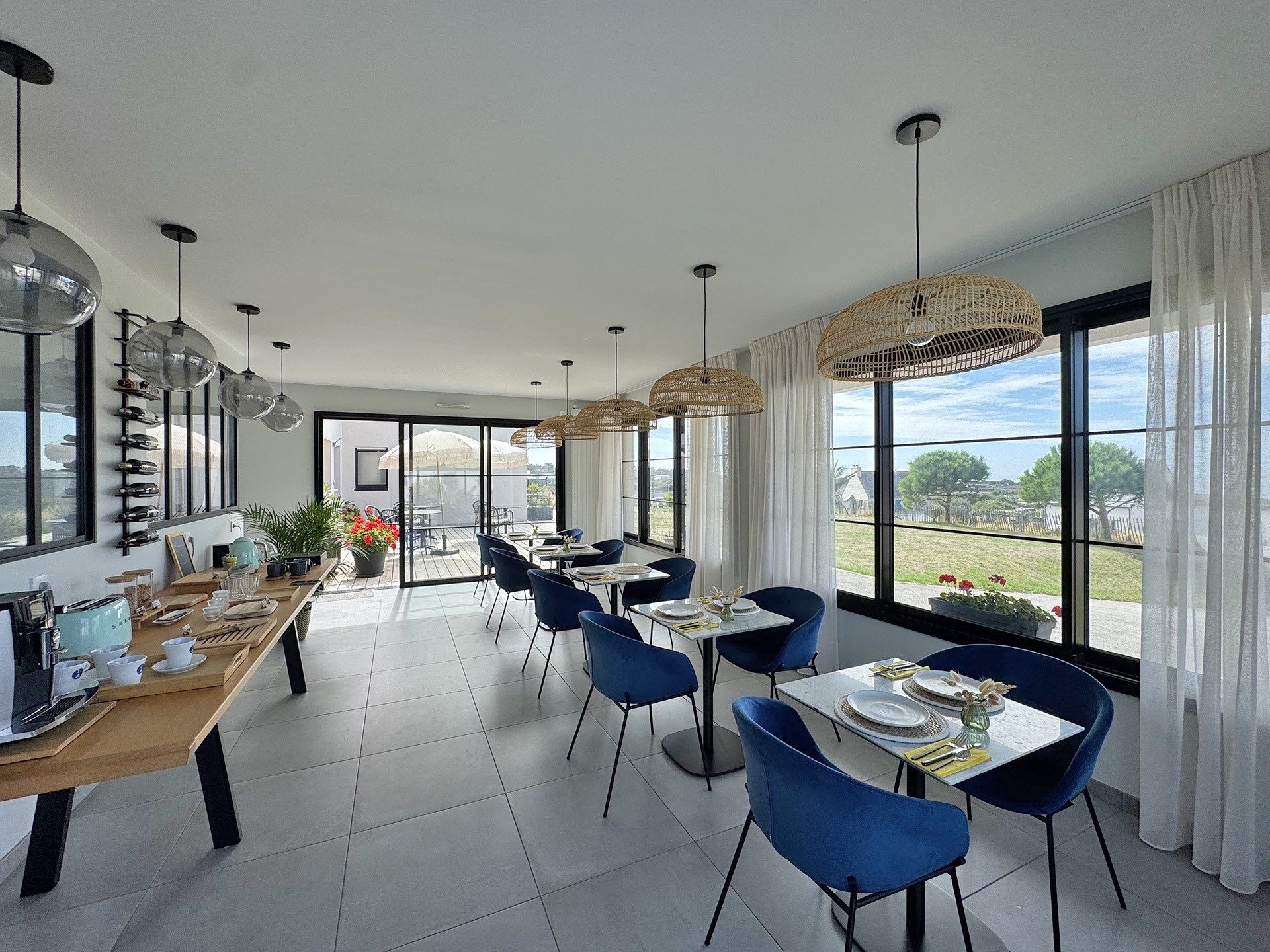 maison contemporaine 15 Pièces en vente sur LAMPAUL PLOUARZEL (29810)