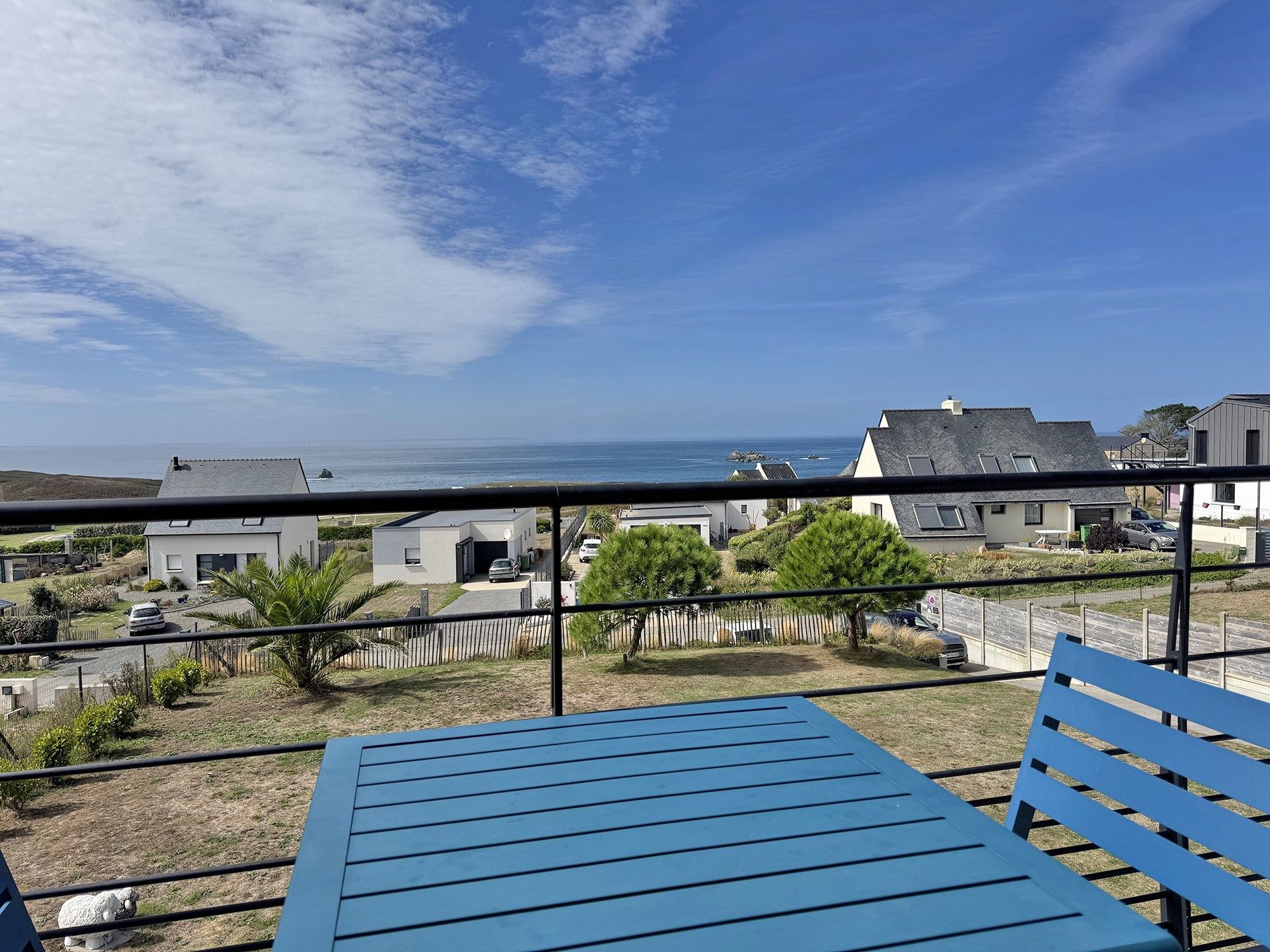 house 15 Rooms for sale on LAMPAUL PLOUARZEL (29810)