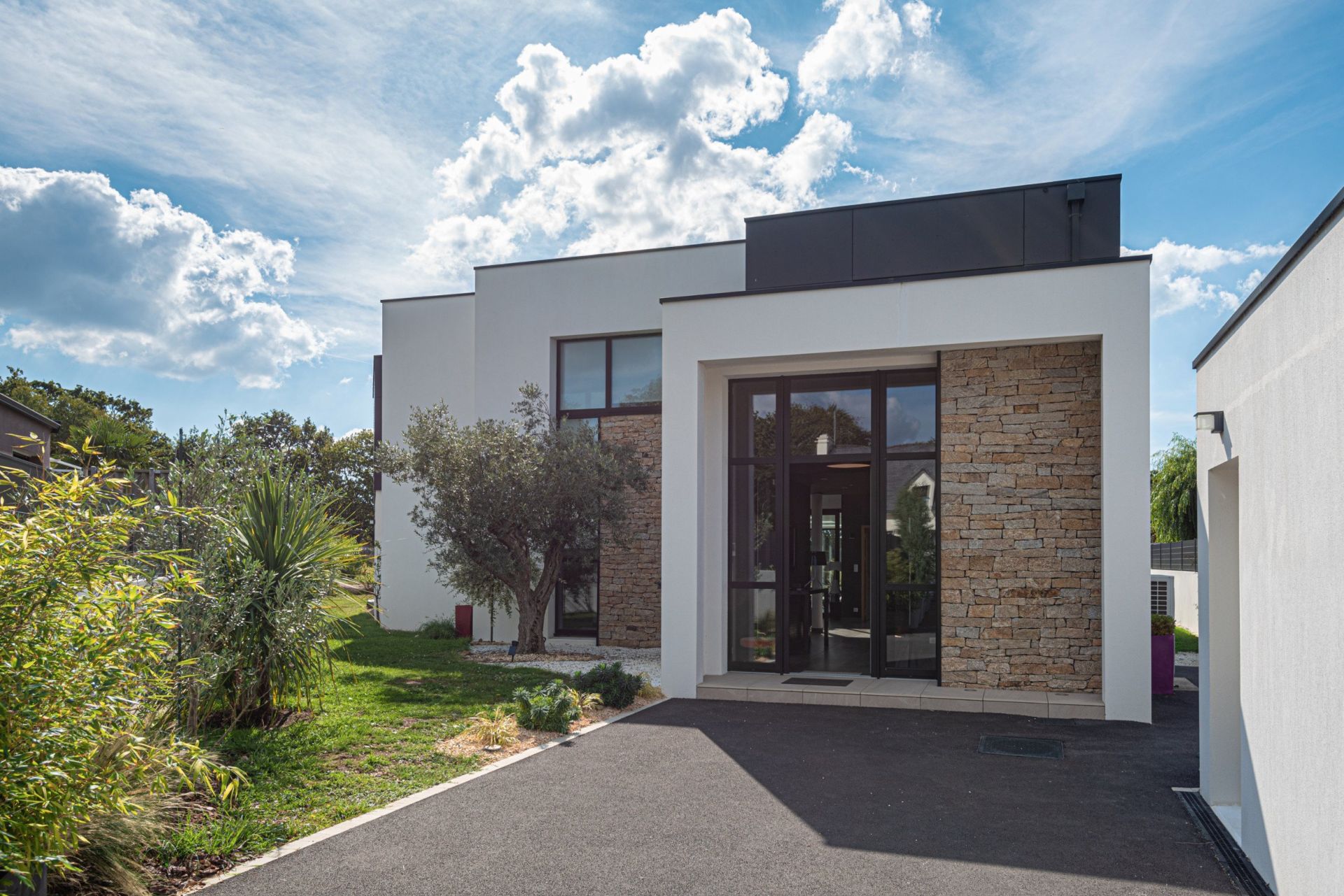 architect's house 10 Rooms for sale on TREGUNC (29910)