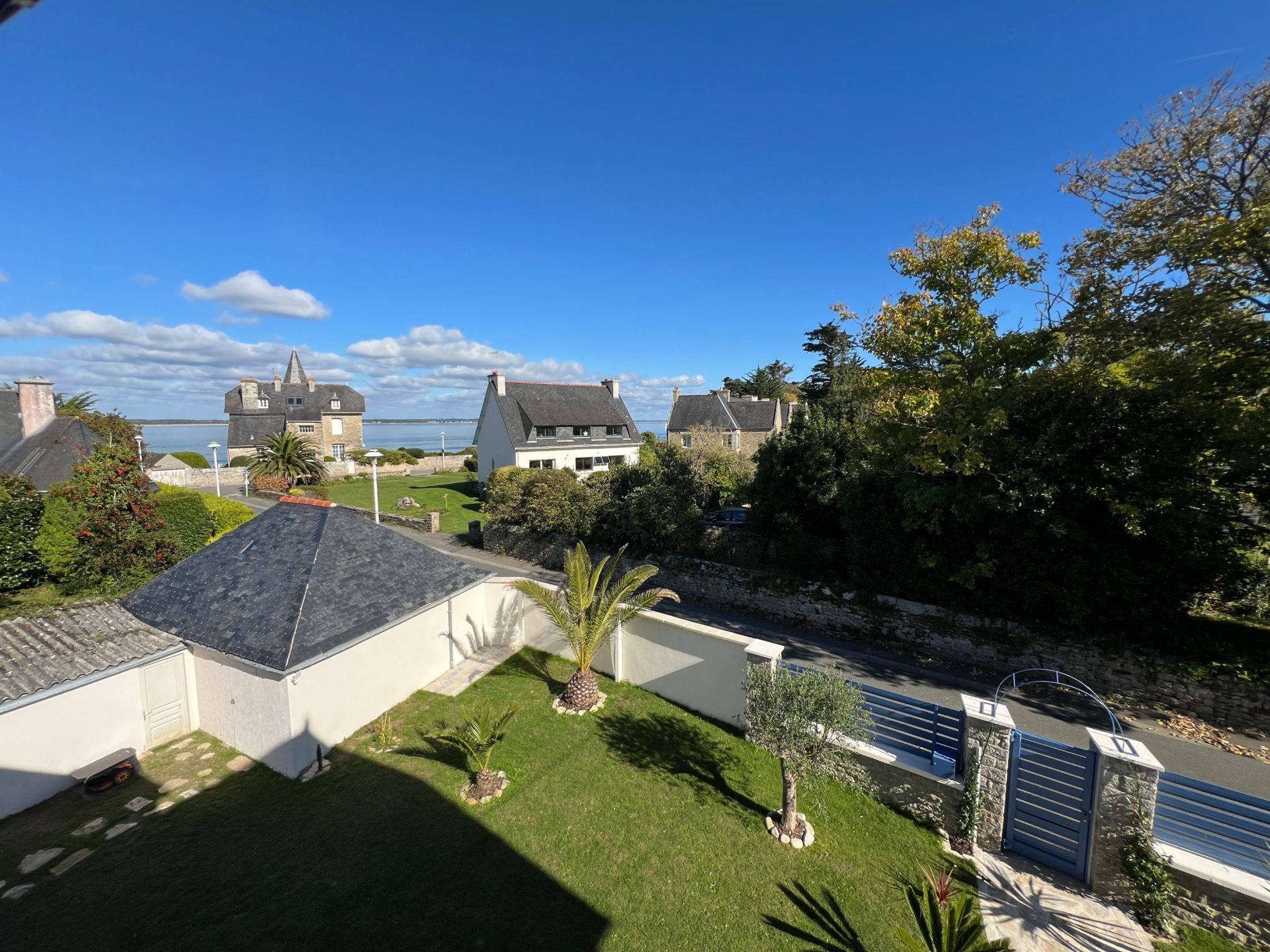 house 7 Rooms for sale on LOCTUDY (29750)