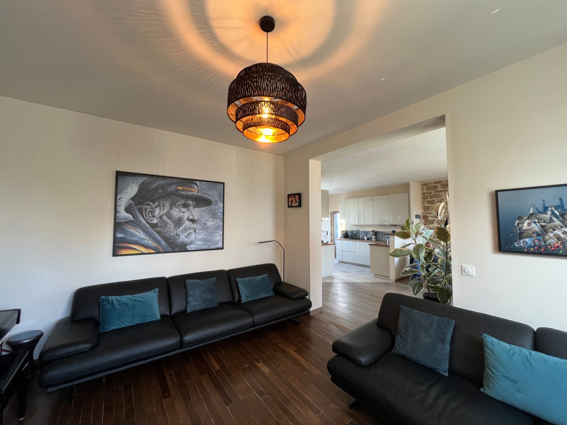 house 7 Rooms for sale on LOCTUDY (29750)