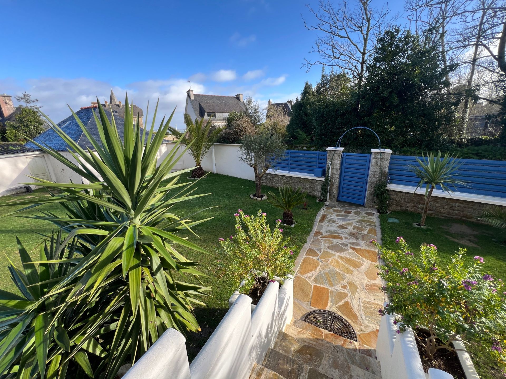 house 7 Rooms for sale on LOCTUDY (29750)