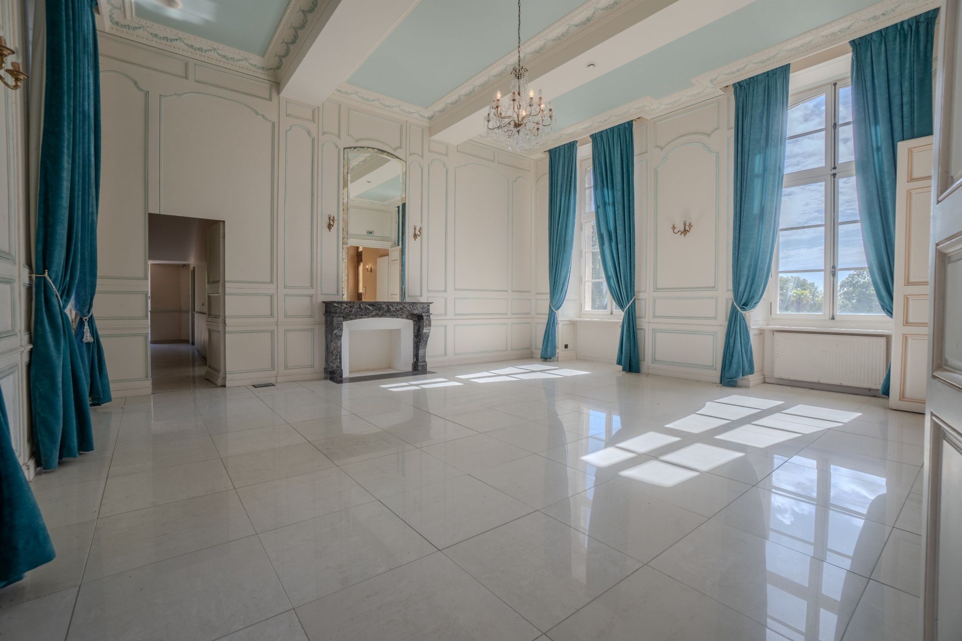 propriété 14 Pièces en vente sur LA BAULE (44500)