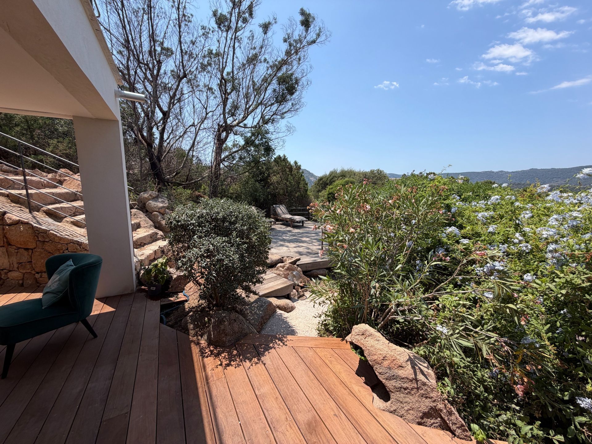 house 6 Rooms for seasonal rent on PORTO VECCHIO (20137)