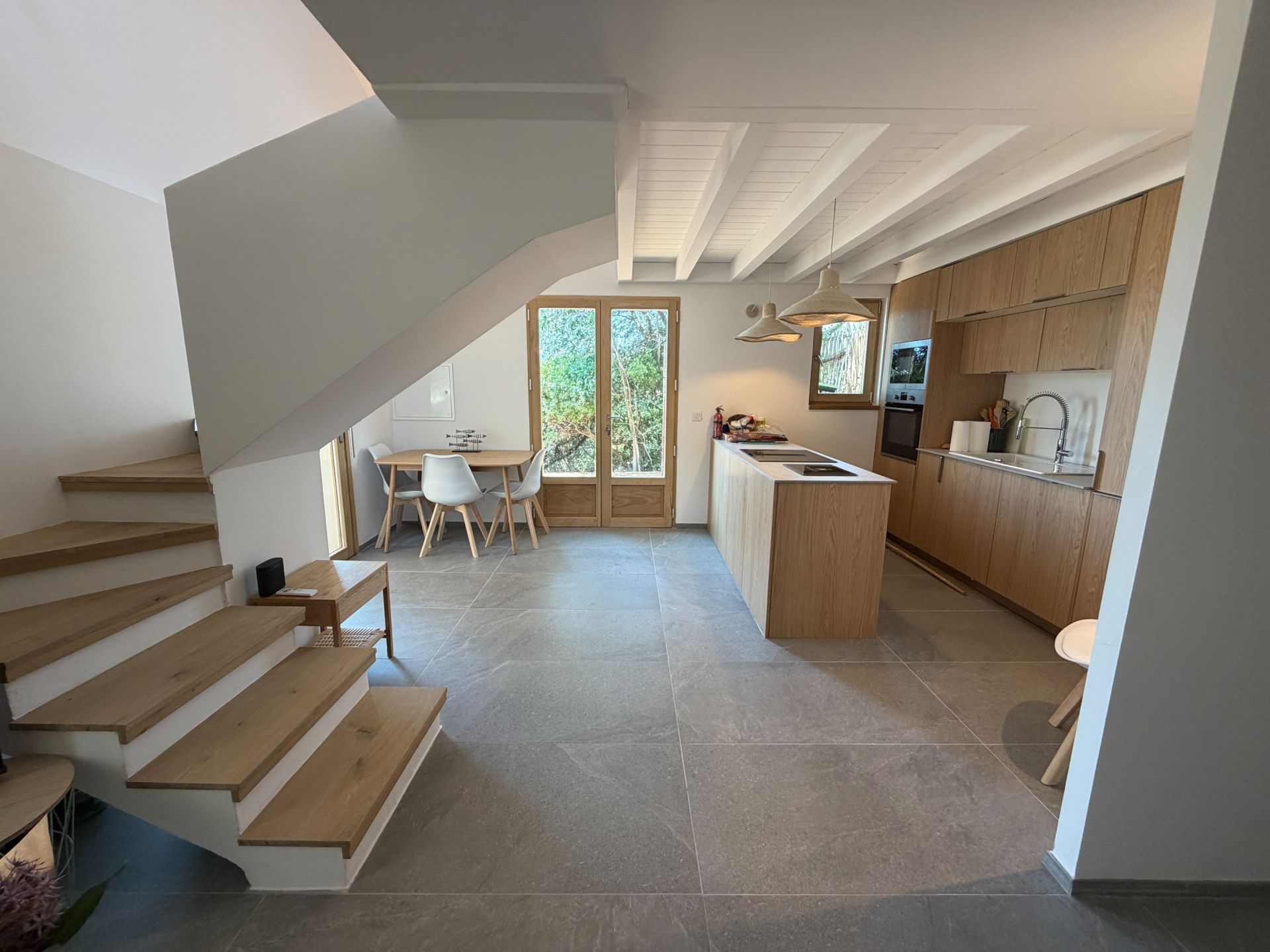 house 6 Rooms for seasonal rent on PORTO VECCHIO (20137)