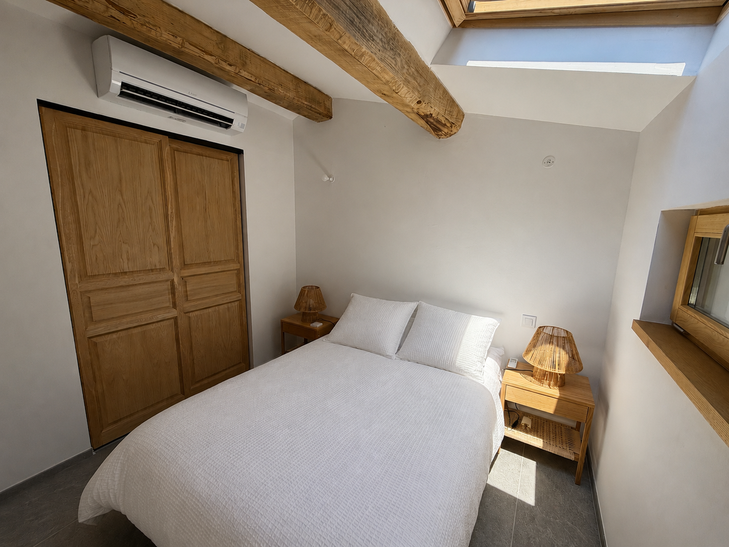 house 6 Rooms for seasonal rent on PORTO VECCHIO (20137)
