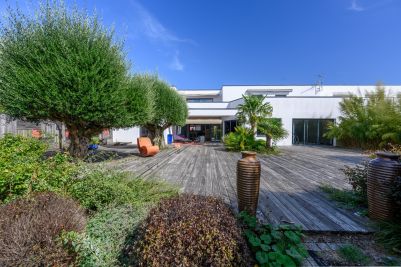 Vente Maison Vannes 8&nbsp;Pièces 380&nbsp;m²