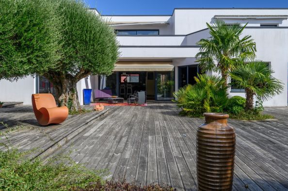 Vente Maison Vannes 8&nbsp;Pièces 380&nbsp;m²