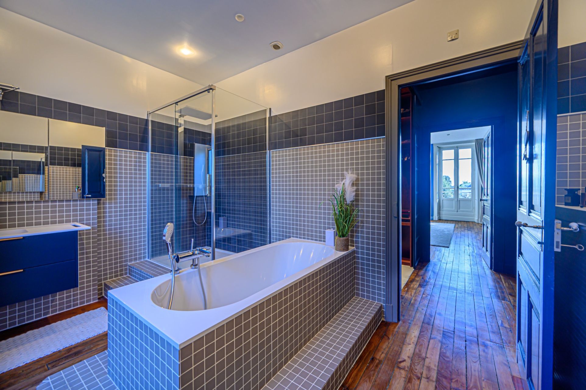 house 7 Rooms for sale on VANNES (56000)