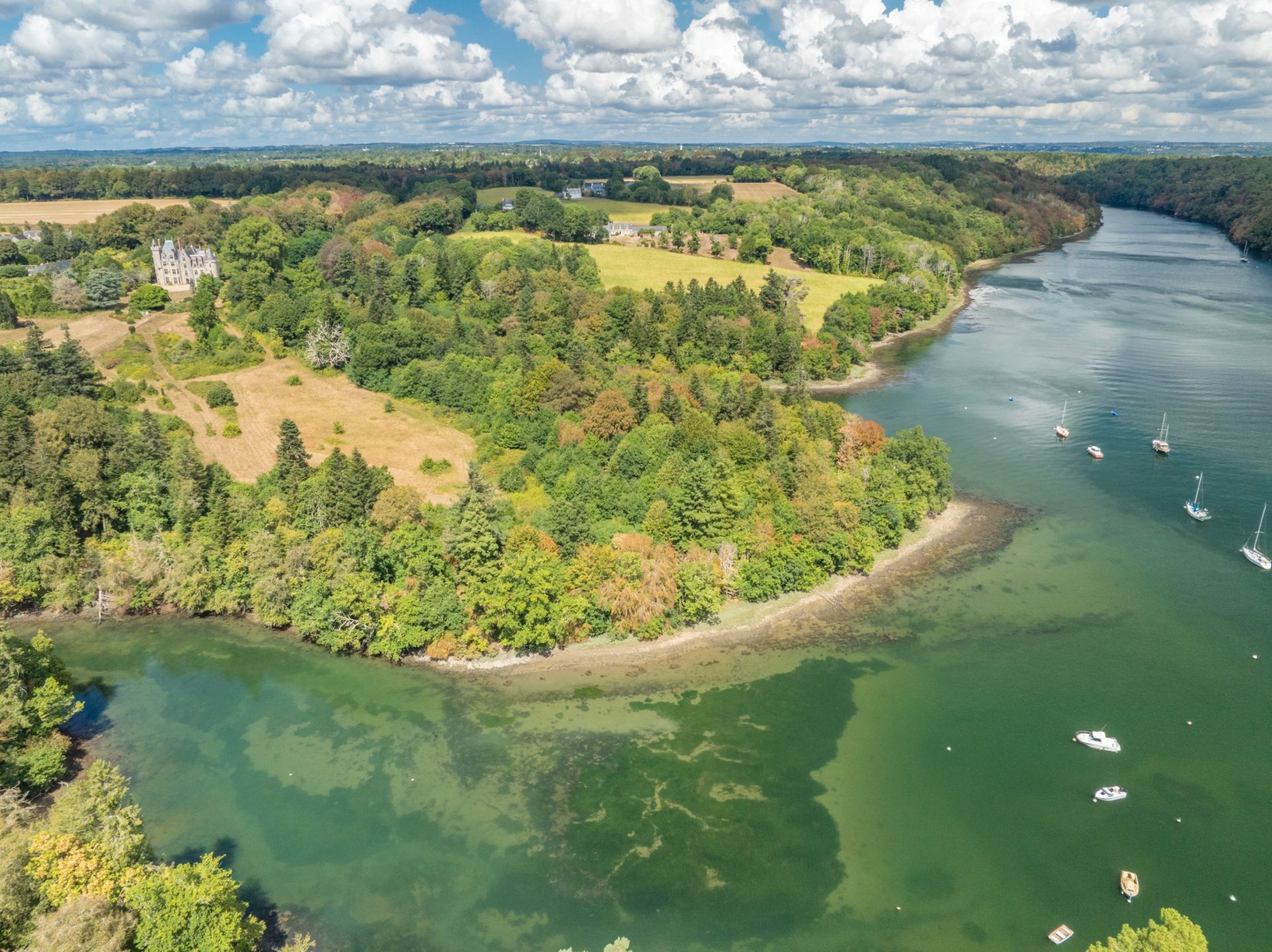 château 20 Pièces en vente sur QUIMPER (29000)