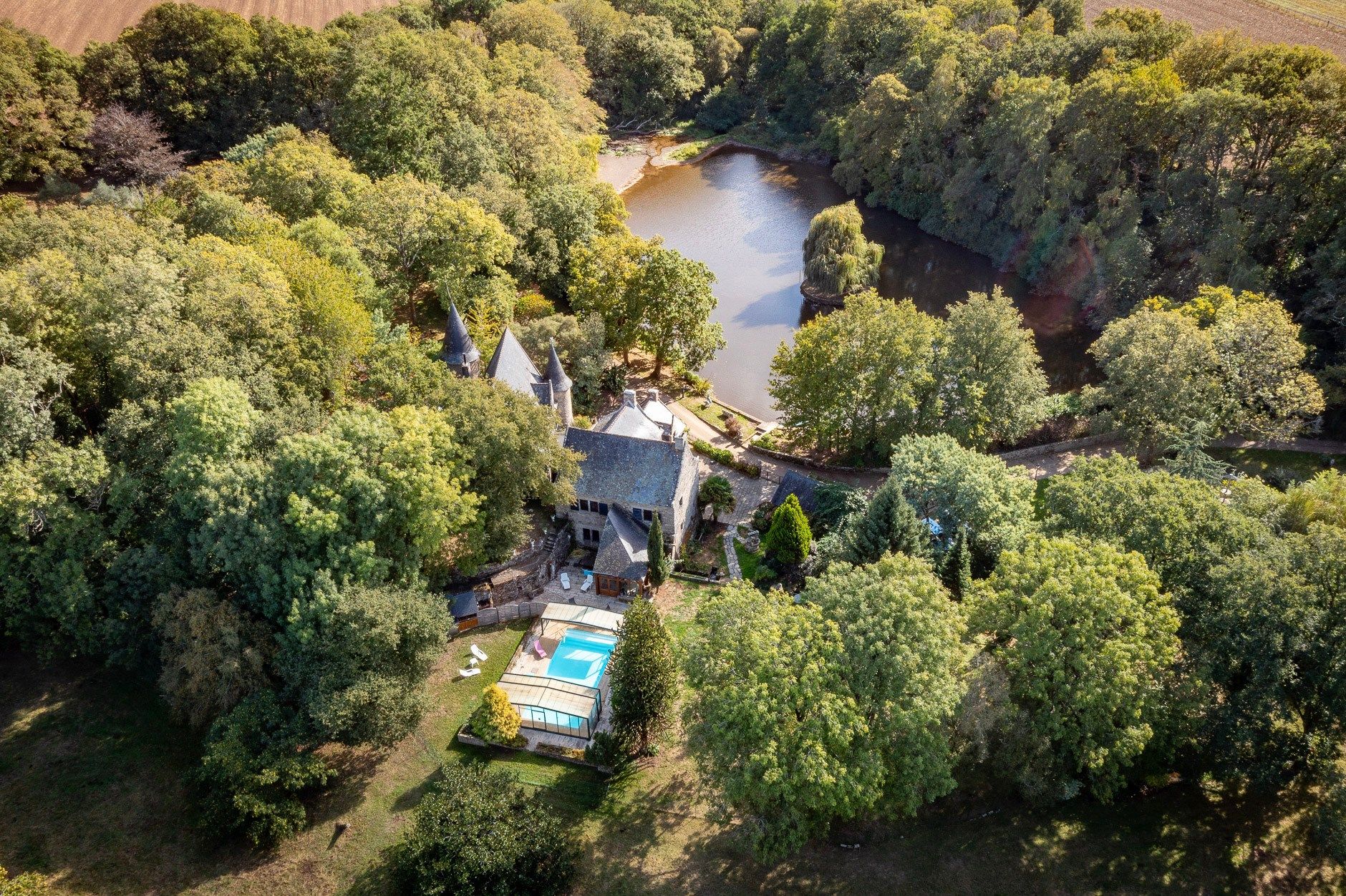 maison 15 Pièces en vente sur QUESTEMBERT (56230)