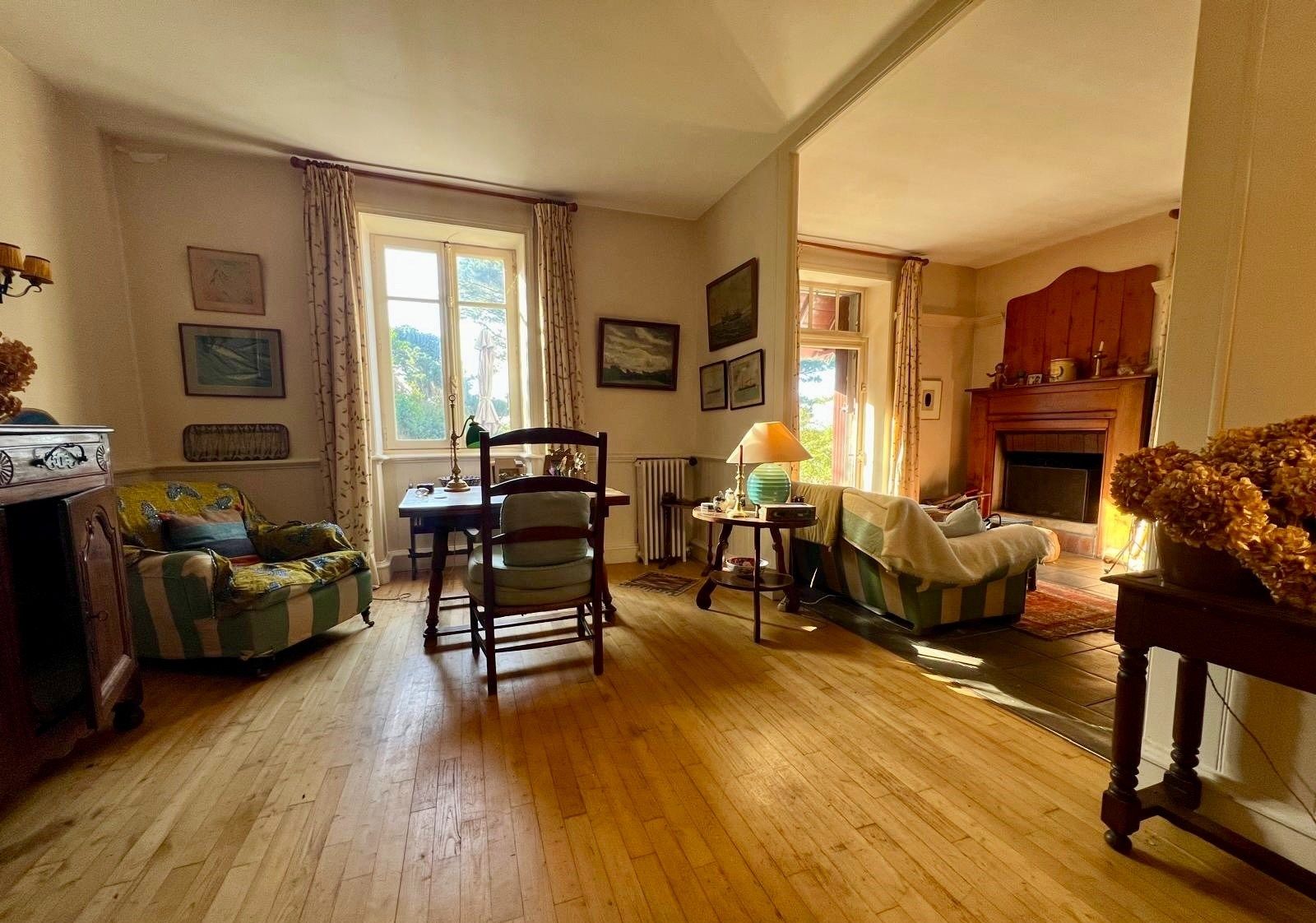 maison 8 Pièces en vente sur BEGMEIL (29170)