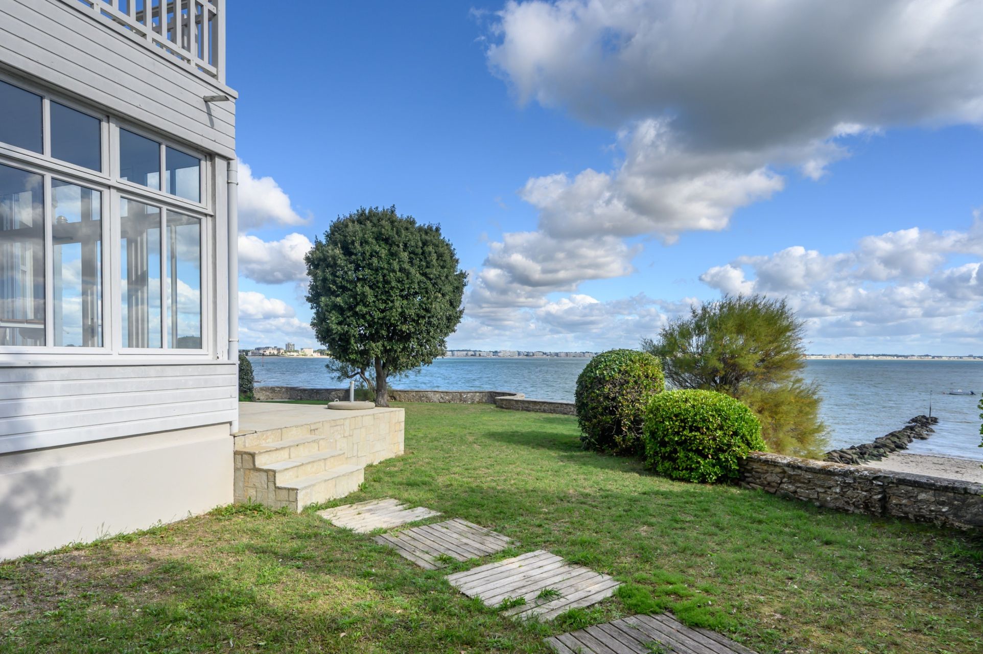 propriété 15 Pièces en vente sur LE POULIGUEN (44510)