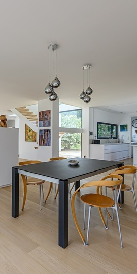 Contemporain